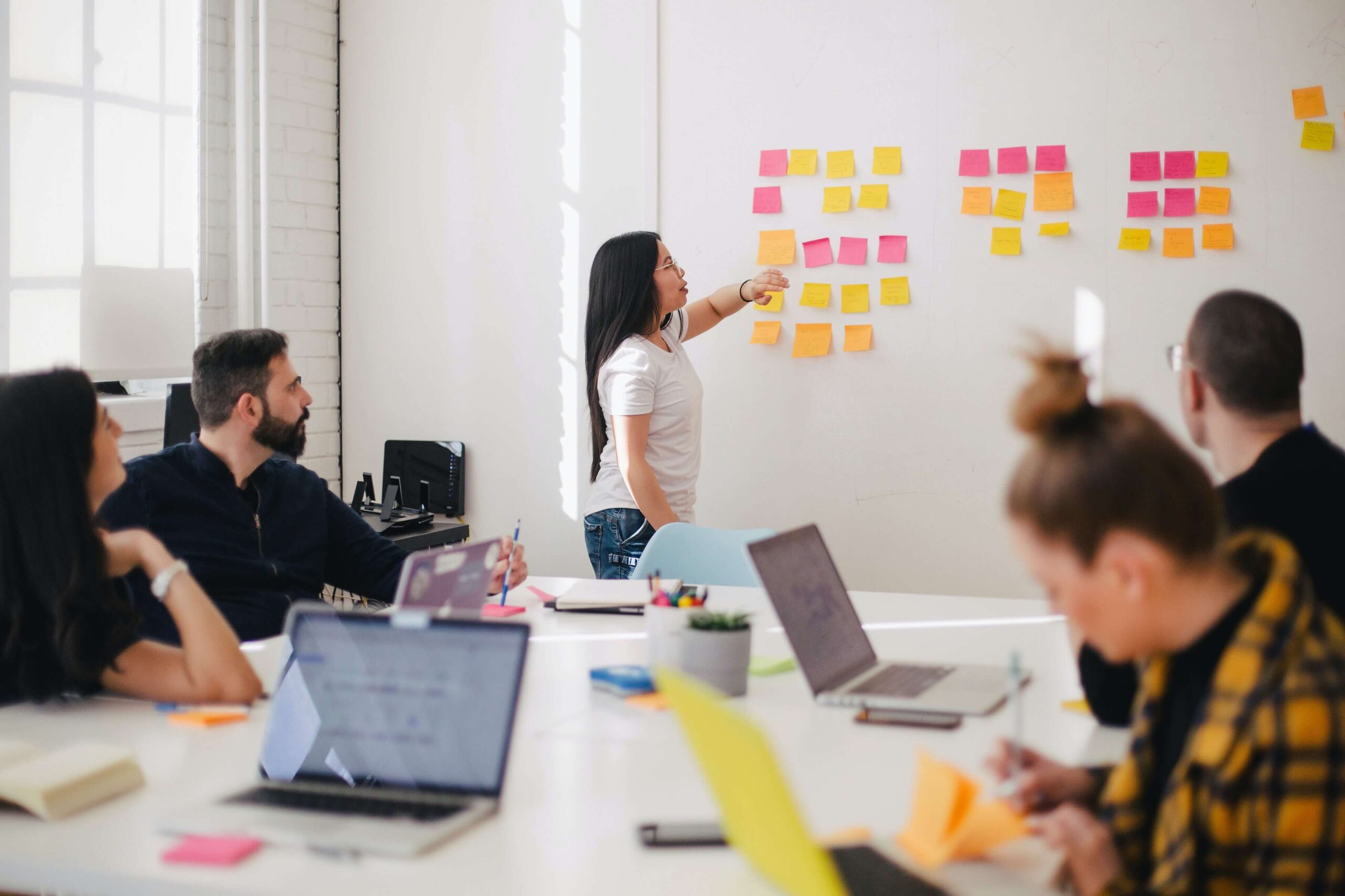 junta de empleados en empresa